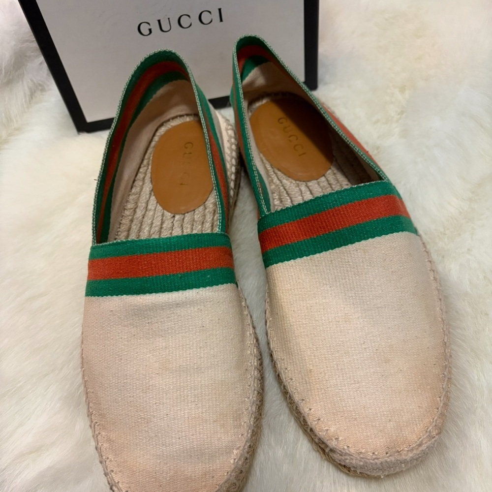 Gucci Men's Beige Espadrilles with Green and Red Accents